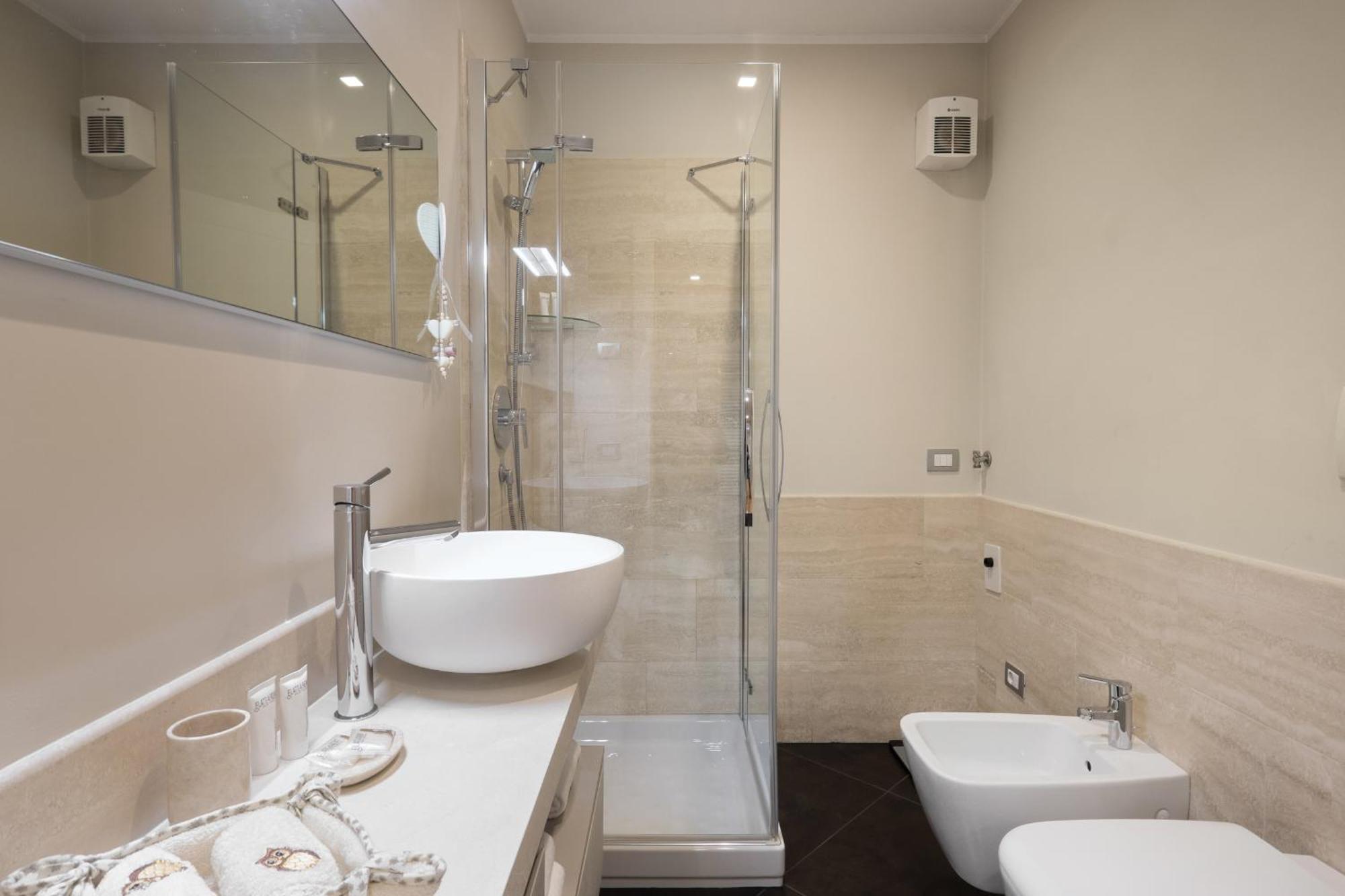 Flats4Rent Federica Apartment Verona Ngoại thất bức ảnh