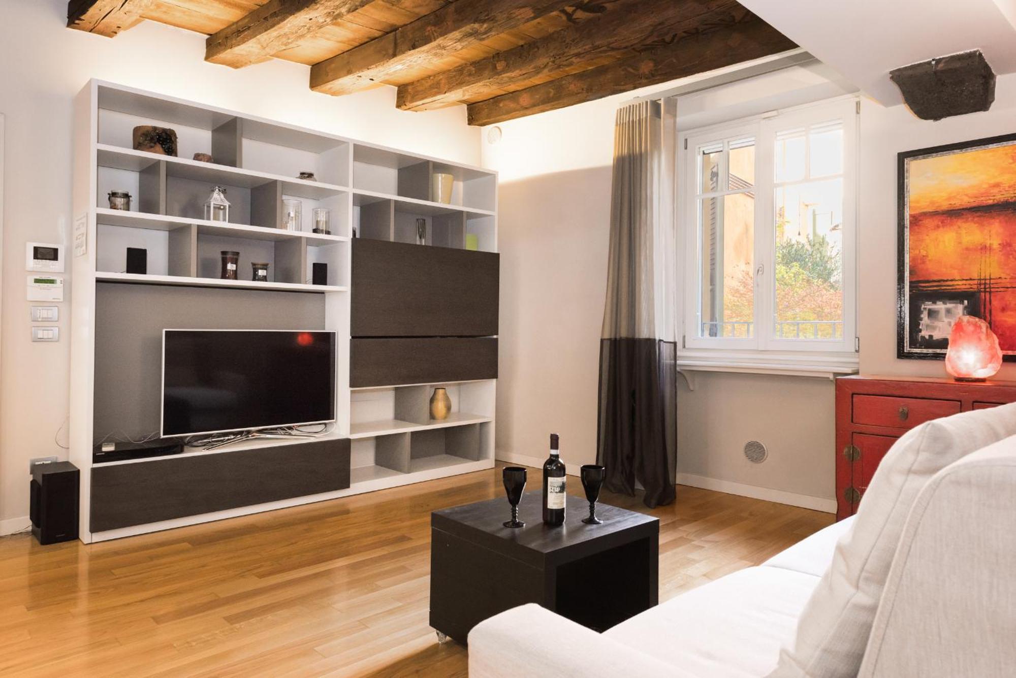 Flats4Rent Federica Apartment Verona Ngoại thất bức ảnh